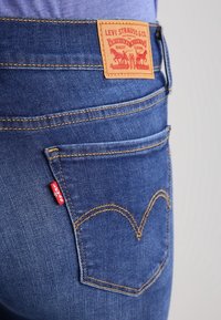 Levi's® Vaqueros pitillo - blue denim