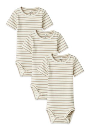 Drei beige-weiße, gestreifte Babybodys mit kurzen Ärmeln und Druckknöpfen unten, überlappend auf weißem Hintergrund angeordnet.