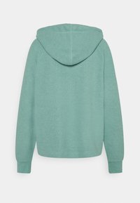 Sweatshirt met capuchon in gedempte teal, met een zachte textuur, lange mouwen en geribbelde manchetten. Het ontwerp is eenvoudig met een relaxte pasvorm.