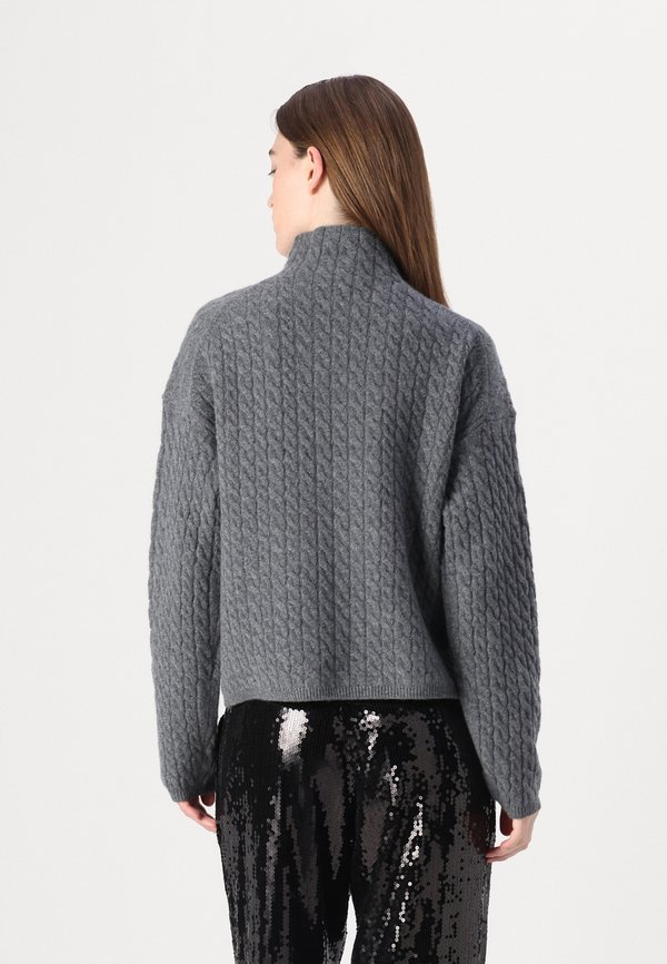 CABLE RELAXED SWEATER - Jumper4