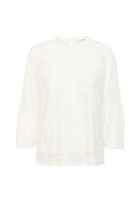 Blusa bianca con eleganti dettagli ricamati, maniche a tre quarti, scollo rotondo e una piccola apertura a forma di chiave sulla schiena.