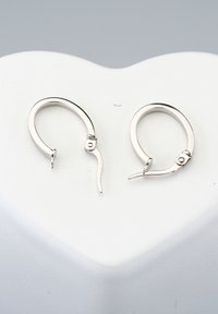 DIAMANT L'ÉTERNEL Örhänge - white gold coloured