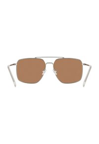 Okulary przeciwsłoneczne w odcieniu brązu, o kwadratowym kształcie, cienkiej srebrnej metalowej oprawie, przezroczystych plastikowych zausznikach oraz subtelnych akcentach na zawiasach.