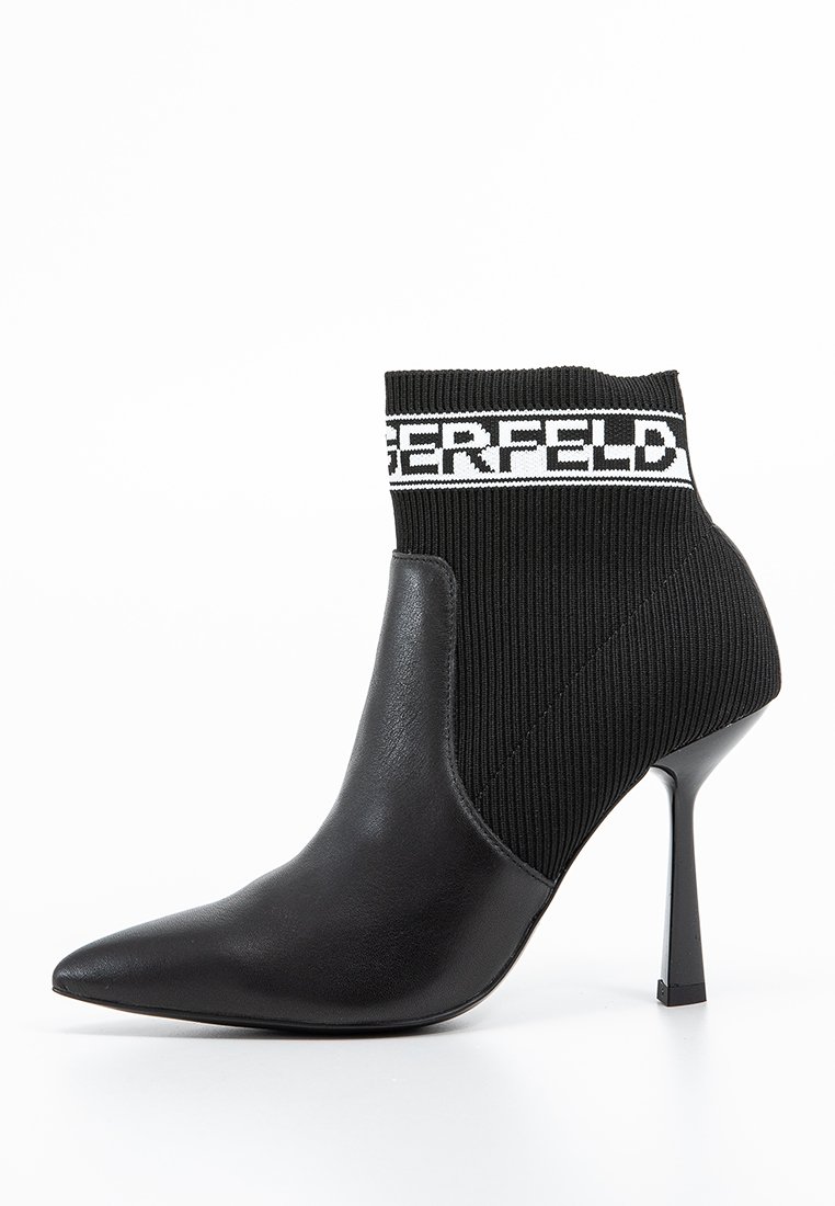 Karl Lagerfeld Enkelkaarsjes zwart Karl Lagerfeld Enkelkaarsjes zwart