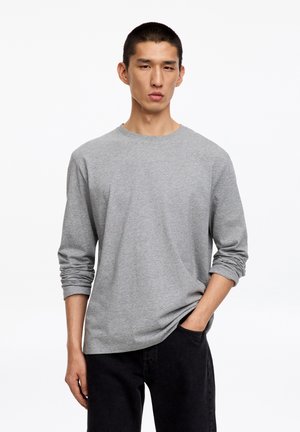 ARKET, ARKET REGULAR LONG-SLEEVE T-SHIRT - T-shirt à manches longues - grey melange