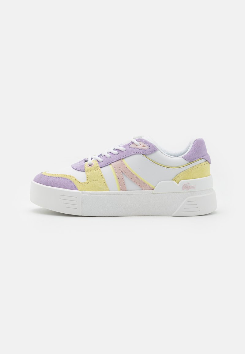 Białe sneakersy z pastelowymi akcentami w odcieniach fioletu, żółci i różu. Posiadają połączenie zamszu i skóry, teksturowaną podeszwę oraz przeszycia.
