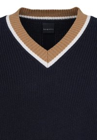 Marineblauer V-Ausschnitt-Pullover mit strukturiertem Rippmuster. Verfügt über einen Kragen mit braun-weißen Streifen und ein Etikett mit "bugatti" am Ausschnitt.