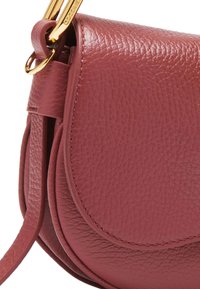 Coccinelle MAGIE SOFT  - Borsa a tracolla - bordeaux