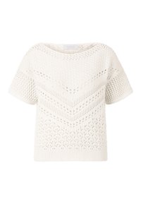 Hvid striktrøje med korte ærmer, prydet med hulmønstre og et struktureret chevron-design. Ribbet kant og rund halsudskæring.