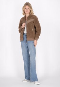 Schmuddelwedda Giacca in pile - dunkelbraun