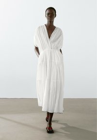 Massimo Dutti - CONTRAST  - Jurk - white Miniatuurafbeelding 1