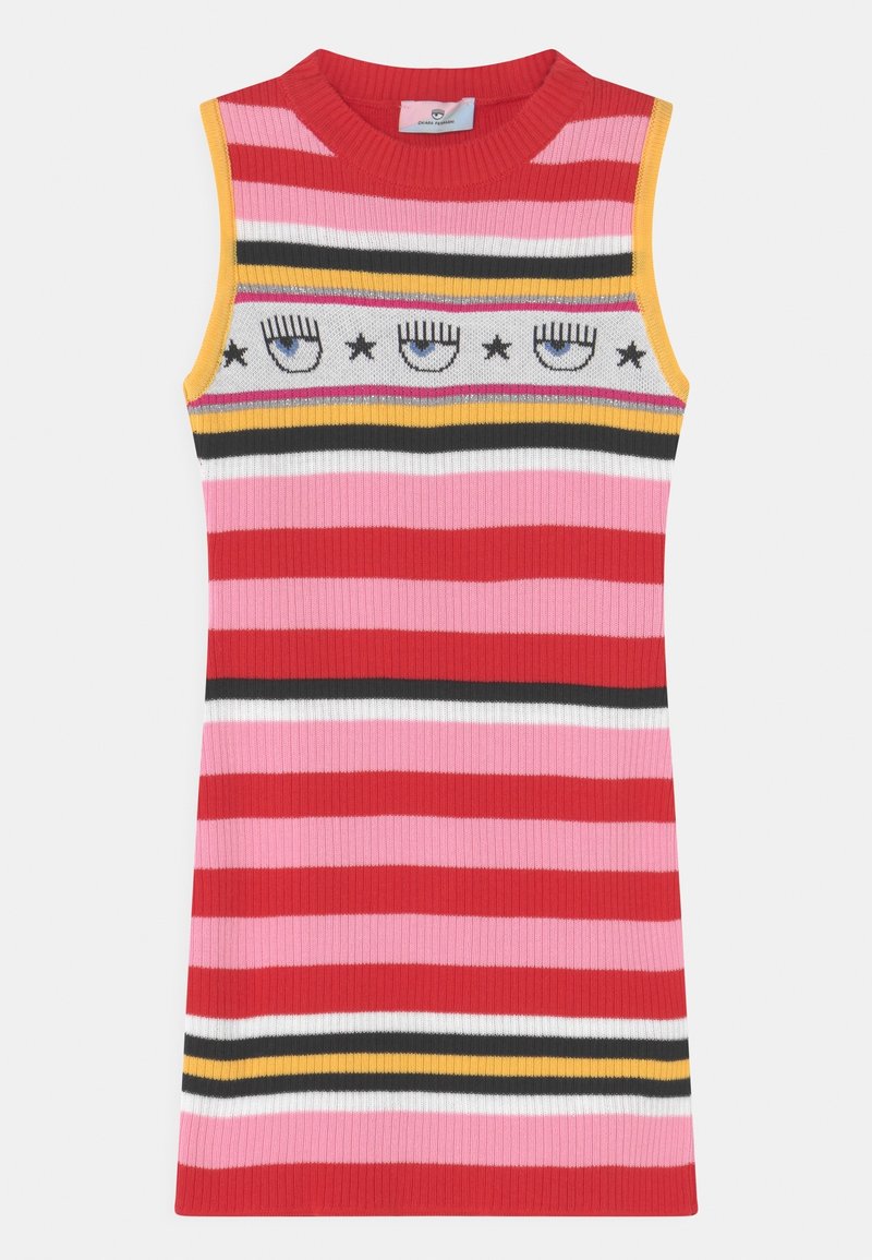 Robe sans manches en tricot côtelé avec des rayures horizontales rouges, roses, noires, blanches et jaunes, ornée de motifs de cils et d'étoiles sur la poitrine.