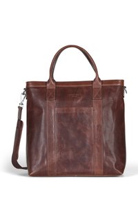 Braune Ledertasche mit doppelten Griffen, verstellbarem Schultergurt und Fronttasche. Strukturierte Oberfläche mit subtilen Farbvariationen.