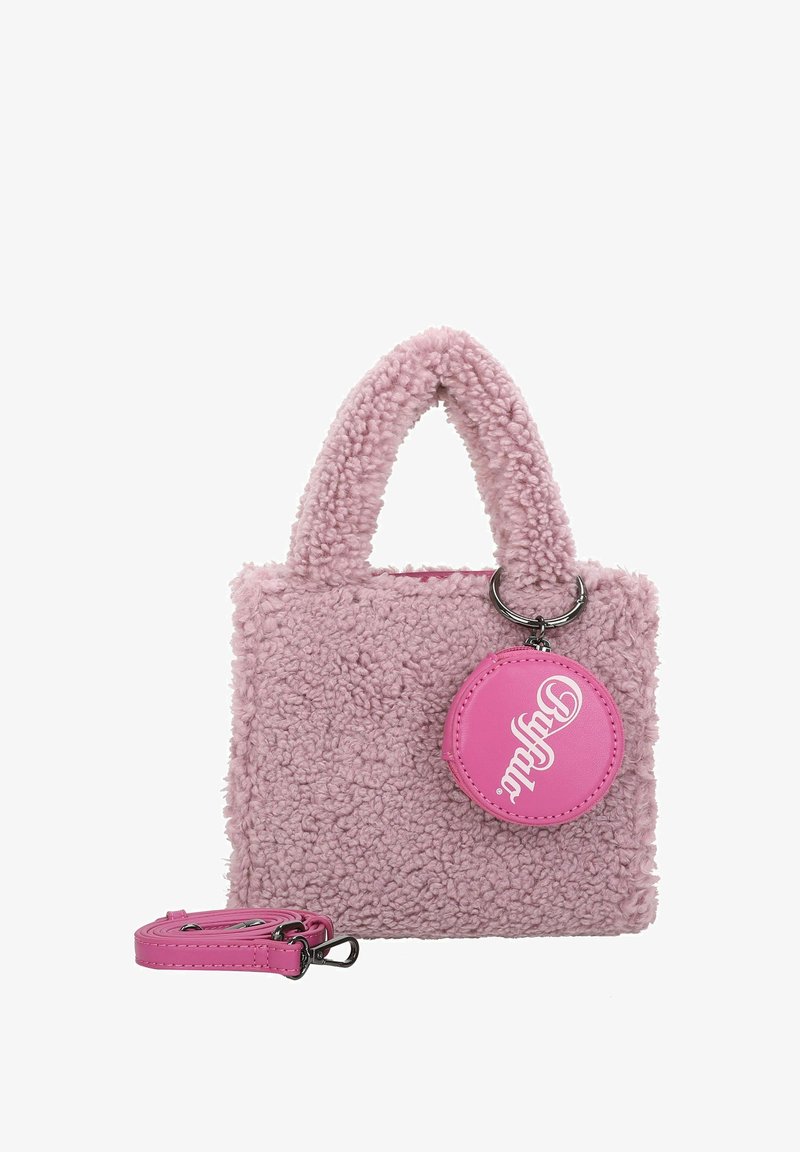 Roze getextureerde handtas, gemaakt van nepbont met korte handvatten, heeft een ronde leren label en bevat een afneembare schouderband.