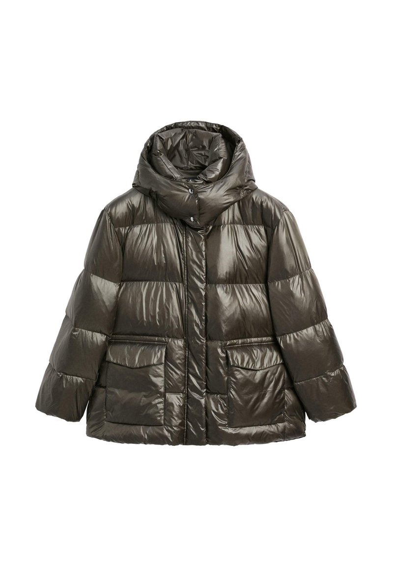 Giacca a vento lucida marrone scuro con colletto alto imbottito, bottoni a pressione, cerniera frontale, taglio oversize e due grandi tasche con pattina.