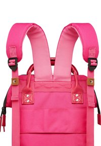 Cabaia ADVENTURER MEDIUM - Tagesrucksack - durban pink