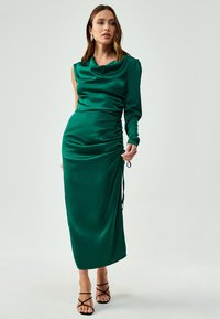 BWLDR CHARLA MIDI - Kokteilinė suknelė / vakarėlių suknelė - emerald