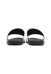 EA7 Emporio Armani Iešļūcenes - white