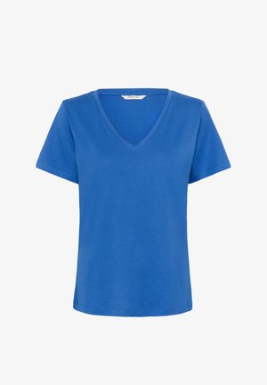 Plava majica s kratkim rukavima i V-izrezom, običnog kroja, prikazana na bijeloj pozadini.