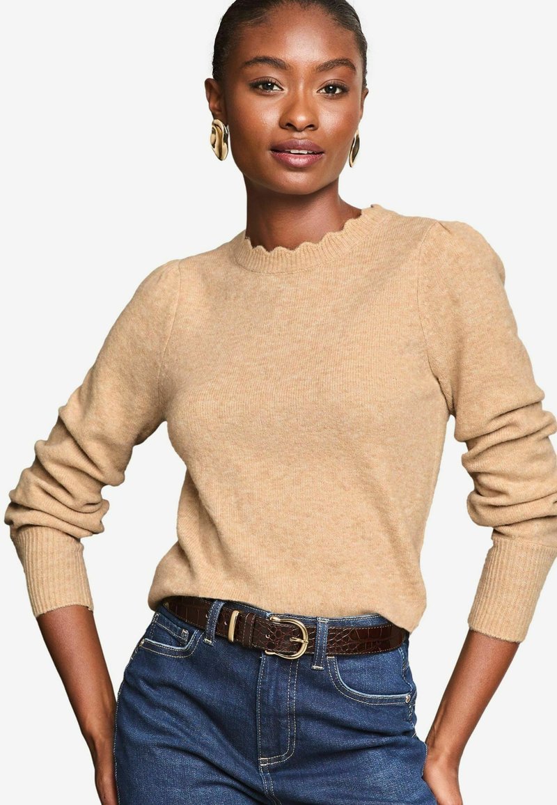 Lipsy REGULAR FIT SCALLOPED NECK  - Džemper - natural