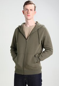 Urban Classics - BASIC - Jaka ar rāvējslēdzēju - army green Miniatūras attēls 1