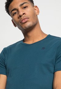 G-STAR BASE 2er PACK - T-shirt básica - midnight blue