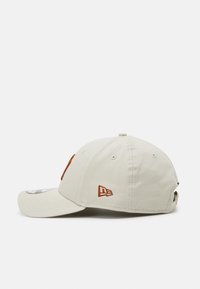 New Era LEAGUE ESSENTIAL 9FORTY®UNISEX - Gorra - stone
