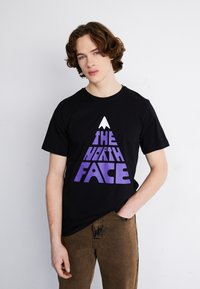 The North Face MOUNTAIN PLAY TEE - Apdrukāts T-krekls - black
