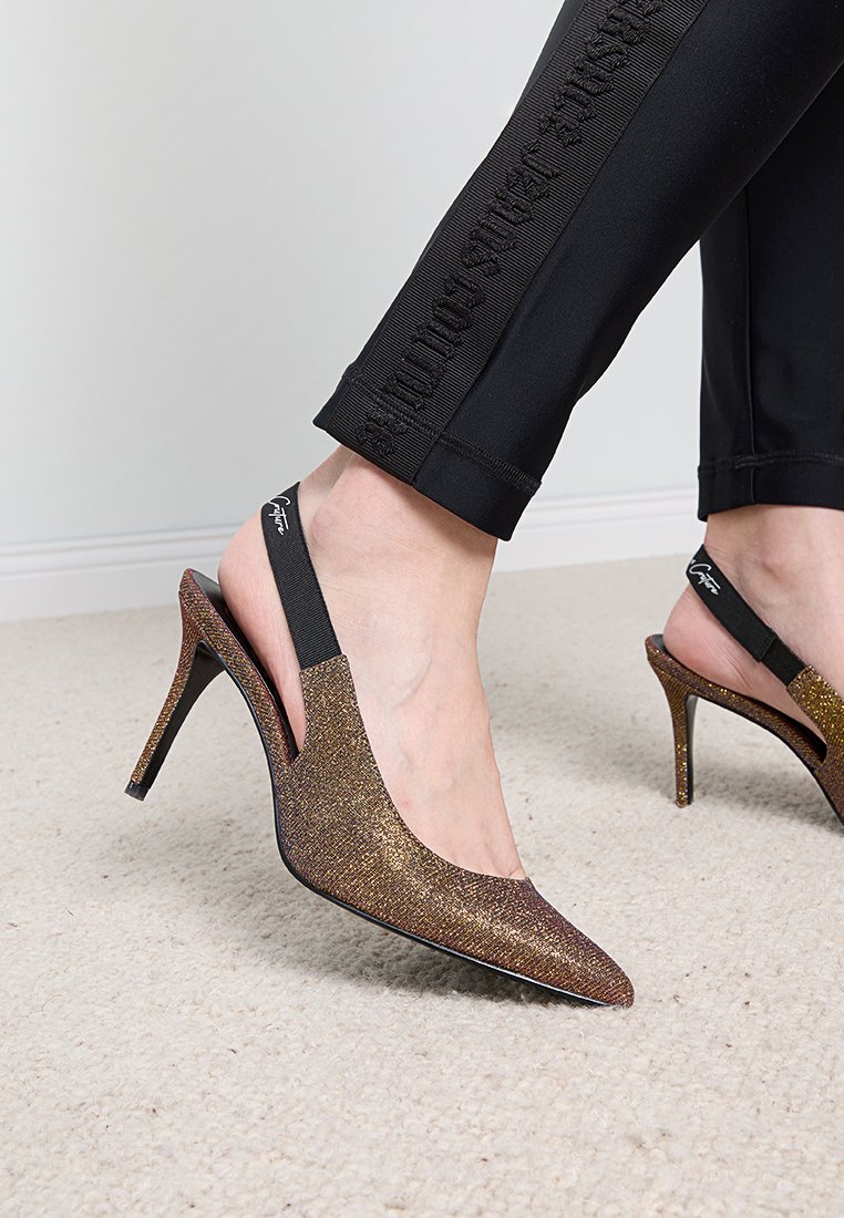 Versace Jeans Couture Hoge hakken brons Versace Jeans Couture Hoge hakken brons