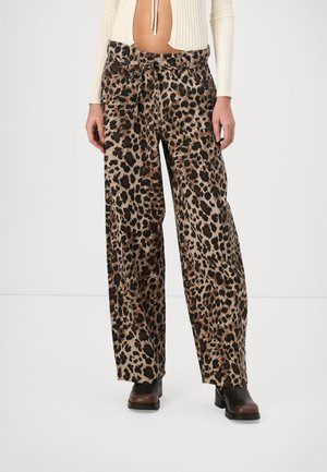 ONLY ONLGIANNA - Straight leg jeans - light taupe/black