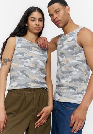 YOURTURN, RIB CAMO TANK TOP - Top - taupe