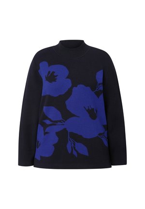 Hochgestrickter Pullover in Marineblau mit großem blauen Blumenmuster, einem hohen Kragen und langen Ärmeln, aus weichem, strukturiertem Stoff gefertigt.