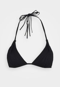 Melna bikini augšdaļa trīsstūra formā ar teksturētu audumu, plānām saitēm ap kaklu un smalku dekoratīvu akcentu.
