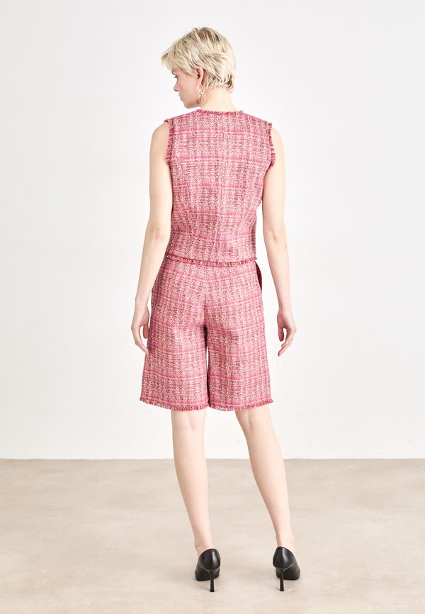 CLAUDIA  - Shorts - flowering peony twee4