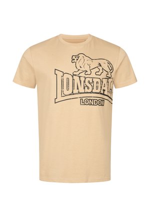 Kurzes beiges T-Shirt aus Baumwolle mit einem schwarzen Löwengrafik und dem Aufdruck "Lonsdale London" auf der Vorderseite. Klassisches Crewneck-Design.