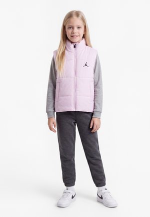 Jordan PUFFER - Vest - pink foam