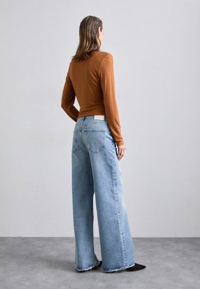 Citizens of Humanity PALOMA BAGGY - Wide leg - fontana/medium indigo