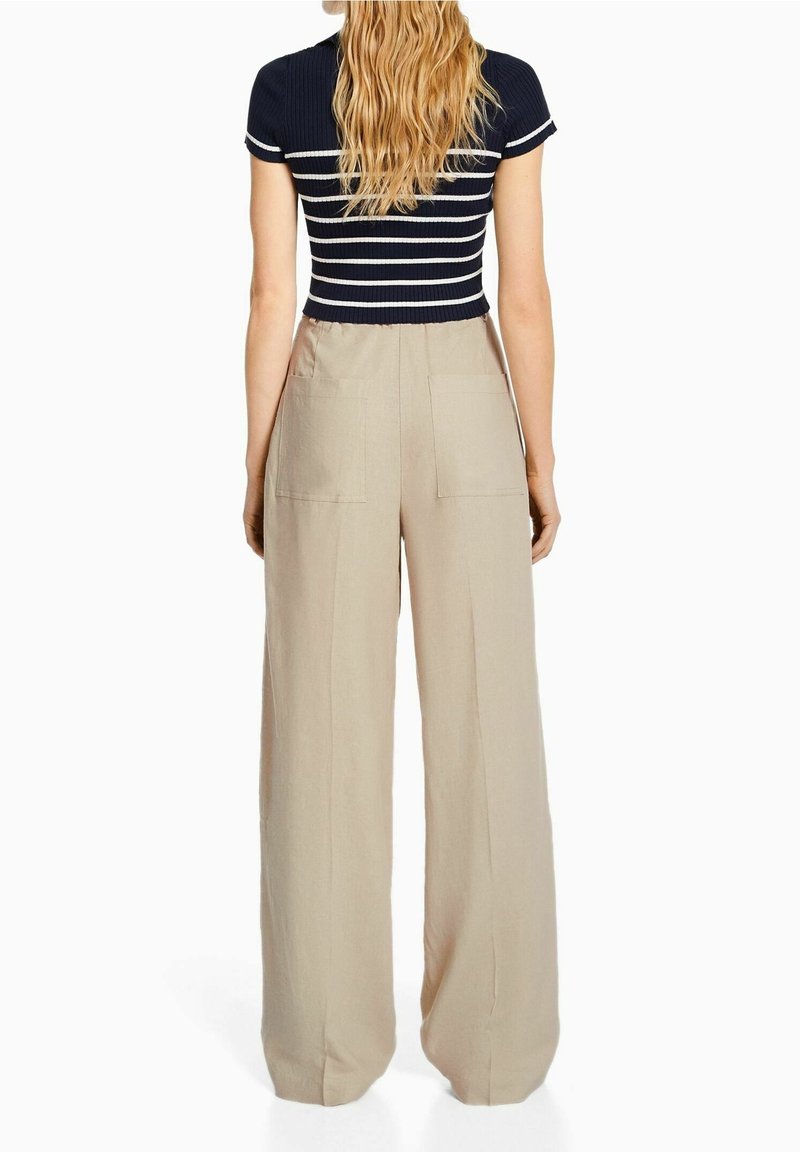 Bershka Pantalon classique sand/sable (Seconde main)