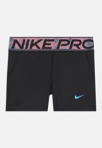 Bermudas deportivas negras con una cinturilla en degradado rosa y púrpura que lleva el texto "NIKE PRO" y un logotipo de Nike azul en la parte frontal izquierda.