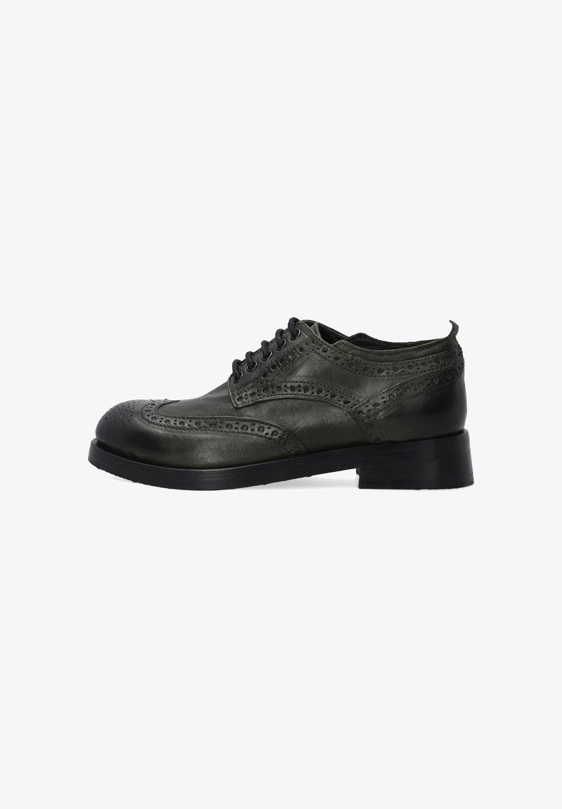 Dunkelgrüner Leder-Oxford-Schuh mit Broguedetails, Schnürdesign, runder Zehenform und einem niedrigen schwarzen Absatz. Glatte Textur, klassische Silhouette.