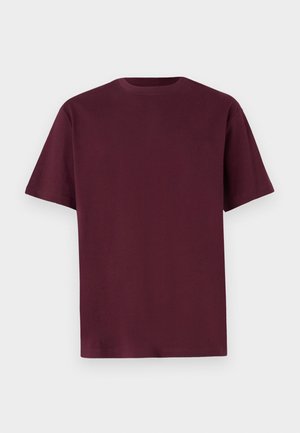 Burgundy bomull t-shirt med korta ärmar, rund halsringning och en slät yta. Enkelt design med inga mönster eller ytterligare detaljer.