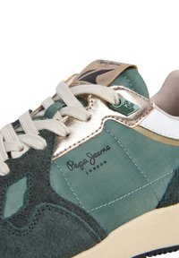 Pepe Jeans MARLON - Trainers - sage green