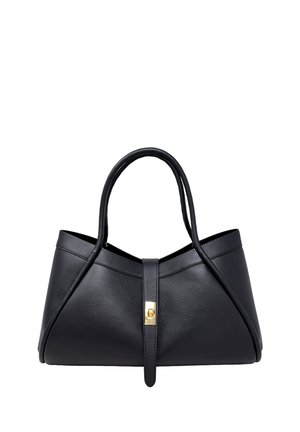 Borsa in pelle nera con due manici, una cinghia frontale e una piccola chiusura rettangolare dorata.