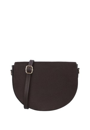 Dunkelbraune Halbmond Crossbody-Tasche mit verstellbarem Riemen und goldener Schnalle, glatte Textur, minimalistisches Design, keine sichtbaren Logos oder Verzierungen.