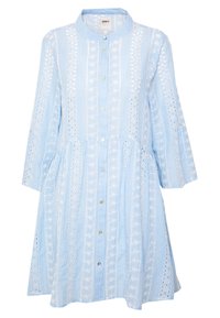 Vestido camisa azul claro com frente abotoada, apresentando detalhes em renda branca e riscas verticais. Mangas longas e silhueta ampla.