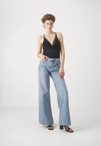 Rosemunde Topp - black