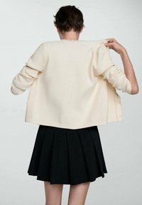 Mango Vest - off-white