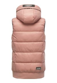 Rosa, fluffig väst med avtagbar huva, vadderad design, ribbad kant och en logotyp nertill. Slät, glänsande yta.