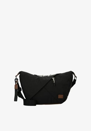 Bolso bandolera negro con correa ajustable, cierre de cremallera y detalles de cuero marrón en la correa y el borde inferior.