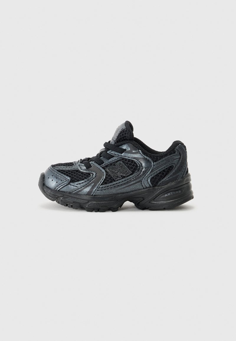 New Balance - IZ530 UNISEX - Sneaker low - black, Vergrößern